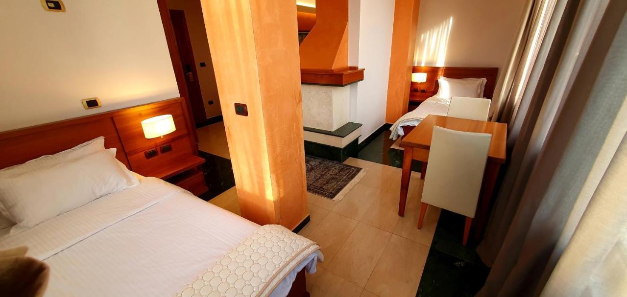 Nov Hotel