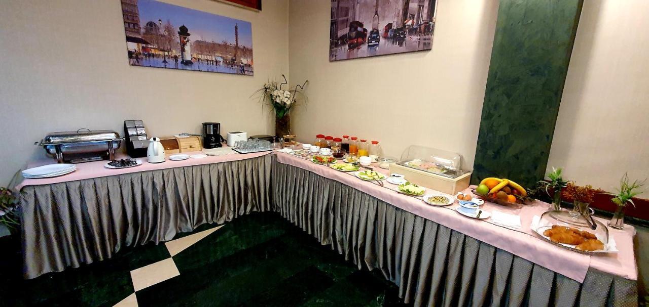 Nov Hotel